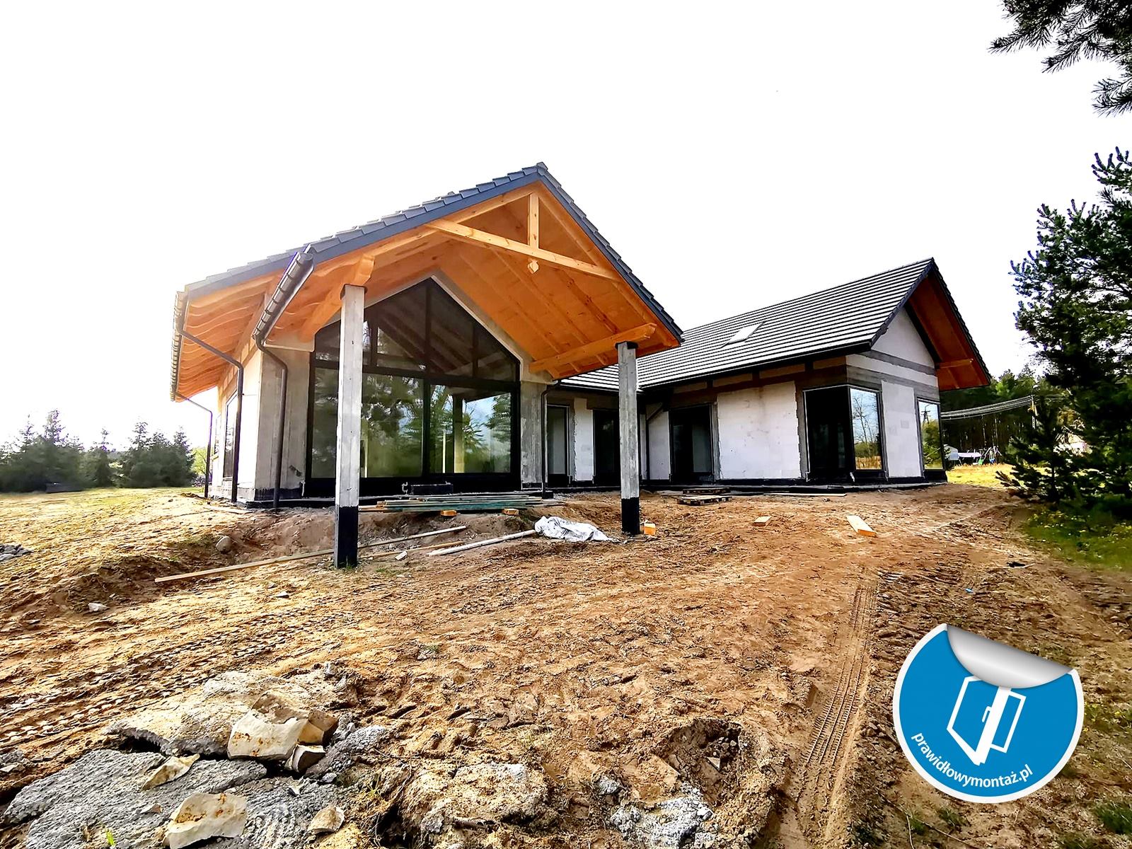 Dom w typie stodoła w okolicy Puław