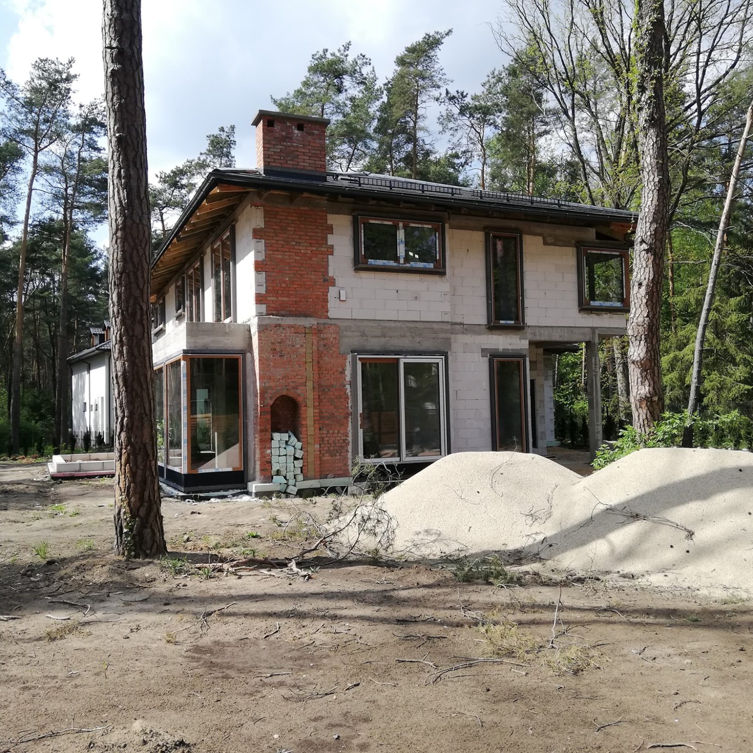 60345443_2194126257565965_902038141131554816_n